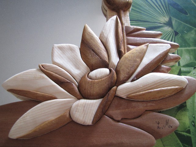 fiore realizzato con il traforo elettrico: 