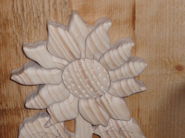 particolare della sagoma in legno: 